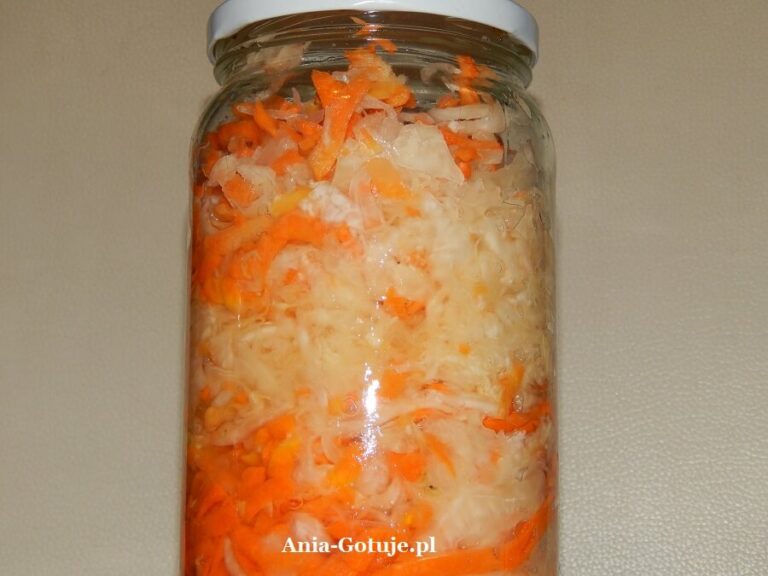 kapusta kiszona w słoiku