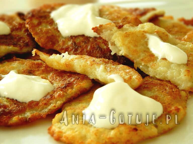 placki ziemniaczane na grubych oczkach z serem