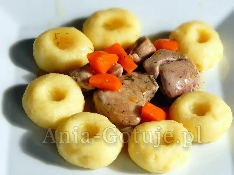 Polędwiczki wieprzowe w sosie własnym