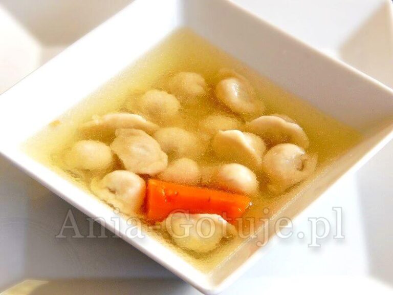 rosół z uszkami