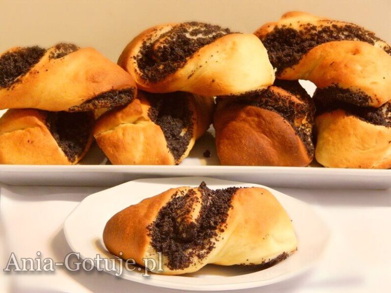 drożdżowe bułeczki z makiem zawijane