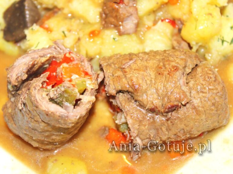 zraz wołowe w sosie własnym