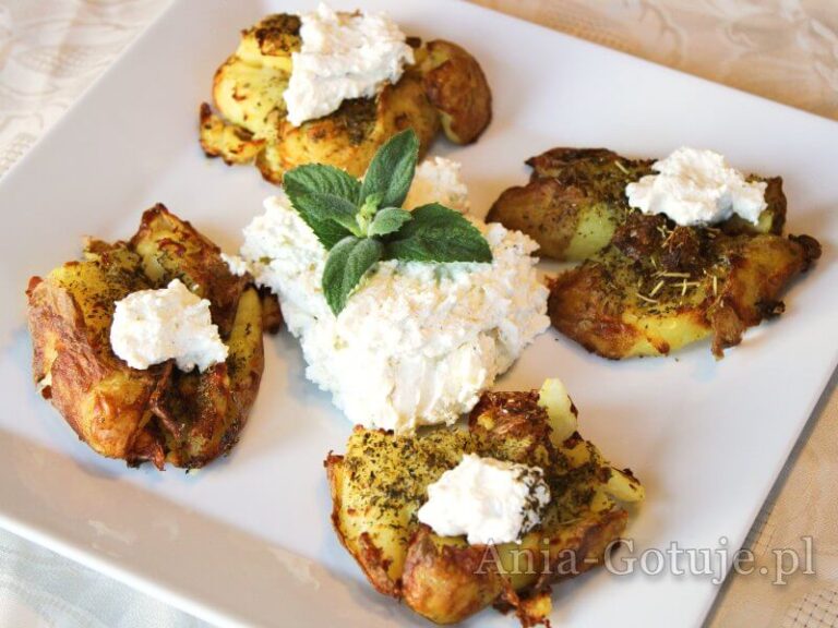 gniecione ziemniaki z piekarnika