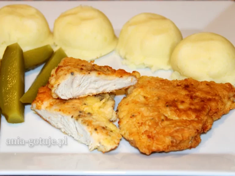 kotlety z piersi indyka w panierce