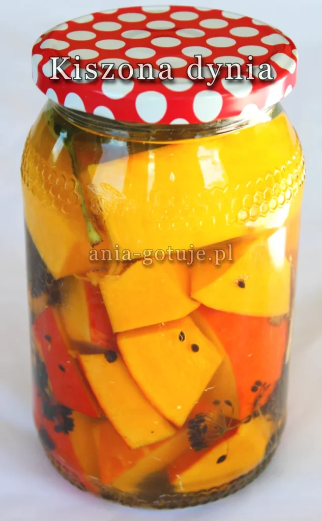 słoik z kisozną dynią