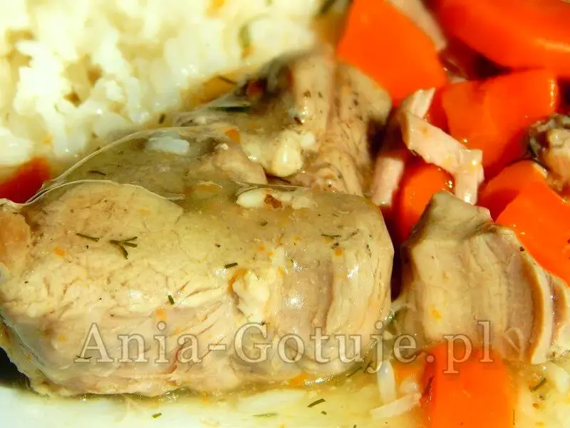 polędwiczki w sosie własnym podane z ryżem